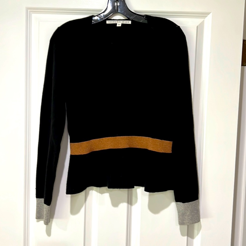 Veronica Beard Peplum V-neck Cashmere Sweater in Black Size small